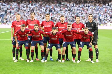 Sergio Herrera; Areso, Catena, David García, Juan Cruz; Moncayola, Lucas Torró, Aimar Oroz; Rubén Peña, Budimir y Rubén García.