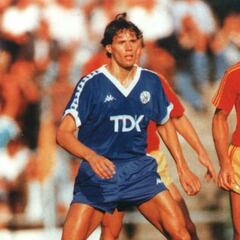 Marco Van Basten cumple 53 años