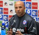 Jorge Sampaoli vuelve a dejar en jaque su continuidad en la Roja