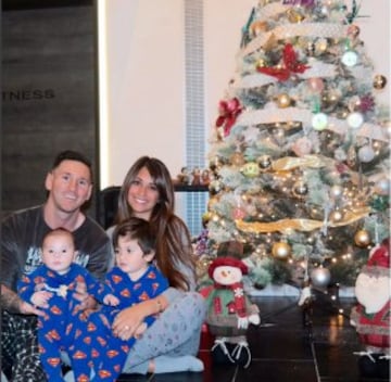 Messi con sus dos hijos.