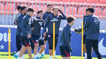 13/04/26 ENTRENAMIENTO DEL ATLETICO DE MADRID
PABLO BARRIOS