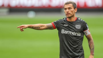 "Estaba orgulloso de llevar el brazalete": Aránguiz deja de ser capitán en el Bayer Leverkusen