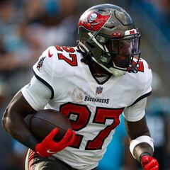 Chiefs continue offensive revamp with Ronald Jones addition