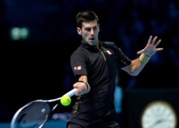 Novak Djokovic venció a Berdych y aseguró el número uno del mundo.