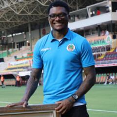 Fernandes recibe homenaje y va a la final de la Copa de Turquía