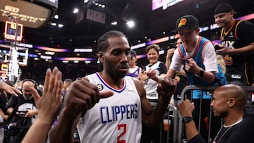 Partido espectacular de los Clippers en Arizona, con Kawhi destacando por encima de Durant y logrando la ventaja de campo. La duda vuelve a planear sobre los Suns.