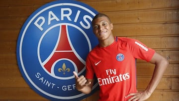 Kylian Mbappé en la presentación con el PSG.