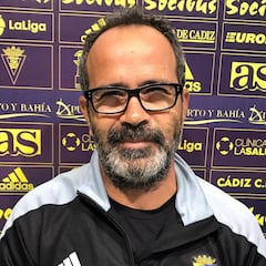 Cervera: "El Elche tiene jugadores para complicarnos el partido"