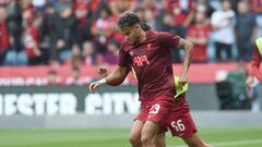 LEICESTER, ENGLAND - JULY 30: (THE SUN OUT,THE SUN ON SUNDAY OUT ) Luis Diaz of Liverpool before  at The King Power Stadium on July 30, 2022 in Leicester, England. (Photo by John Powell/Liverpool FC via Getty Images)