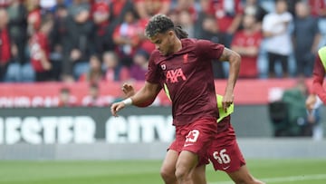 LEICESTER, ENGLAND - JULY 30: (THE SUN OUT,THE SUN ON SUNDAY OUT ) Luis Diaz of Liverpool before  at The King Power Stadium on July 30, 2022 in Leicester, England. (Photo by John Powell/Liverpool FC via Getty Images)