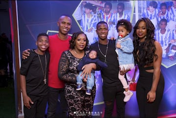 Two days before leaving for Madrid, Vinicius celebrated his 18th birthday with family and friends.