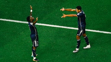 Jude Bellingham 'disparando' a Vinicius tras el gol del brasileño.