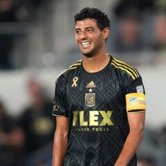 Cruz Azul sondea a Carlos Vela