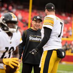 El coach Sullivan lleva el espíritu guerrero a los Steelers