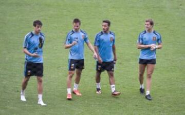 Entrenamiento de La Roja en el Estadio Monumental de Guayaquil. Javi Martínez, Azpilicueta, Thiago e Iñigo Martínez.