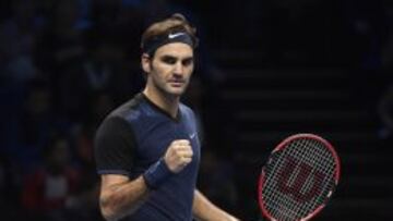 Federer alecciona a Berdych (6-4 y 6-2) y llega a Djokovic