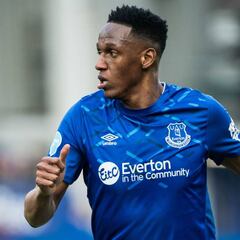 Yerry Mina jugaría el clásico de Liverpool en cancha neutra