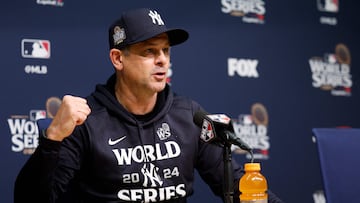 Yankees se aferra a Aaron Boone y extiende el contrato hasta el 2027