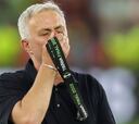 Mourinho, entre lágrimas: "Hicimos historia. Soy romanista al 100%"