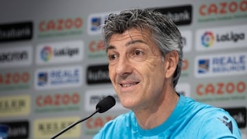 GRAFCAV7365. SAN SEBASTIÁN, 24/04/2023.- El entrenador de la Real Sociedad, Imanol Alguacil, ha ofrecido este lunes una rueda de prensa en la víspera del partido que su equipo disputa este martes ante el Betis en el Benito Villamarín. EFE/Javier Etxezarreta