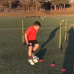 Tan precoz y tan bueno que asusta: el niño de 12 años que sigue el Bayern