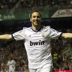 La estadística que Cristiano y Messi no arrebataron a Higuaín