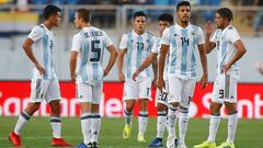 1x1 de Argentina: De La Vega y Sosa intentaron pero no alcanzó