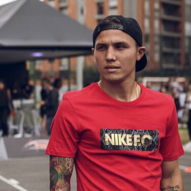 Seijas se despide de Santa Fe con firma de autógrafos en Bogotá