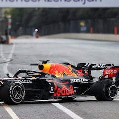 Pirelli da una explicación... y Red Bull otra diferente