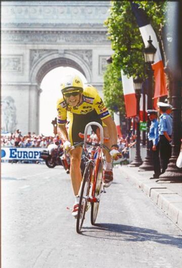 Etapa más rápida de contrarreloj: Greg LeMond terminó la última etapa del Tour de 1989 marcando una media de 54,50 km/h. En la primera etapa de la edición de 2015, Rohan Dennis superó todas las expectativas y registró una media de 55,446 km/h.