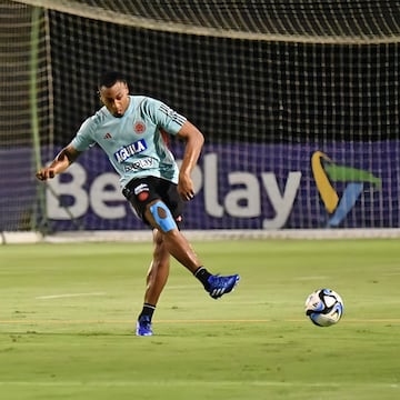 Imágenes del entrenamiento de la Selección Colombia antes del partido contra Uruguay.