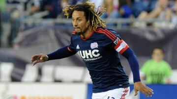 El 24 de agosto de 2014, Jones fichó con el New England Revolution de la Major League Soccer como jugador designado.