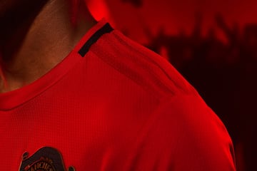 El jersey adidas conmemorativo de Manchester United, en imágenes