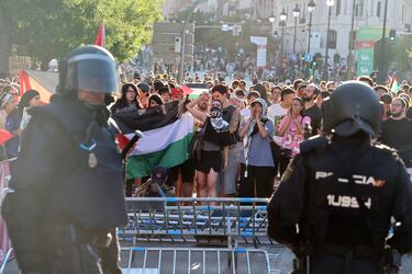 El caos se apodera del final de La Vuelta en Madrid