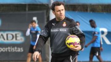 NUEVA EXPERIENCIA. Sergio debutará mañana como entrenador en el banquillo del Bernabéu.