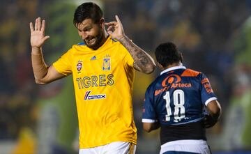 1.- Clausura 2016: 13 goles (Tigres)
2.- Apertura 2018: 14 goles (Tigres) 