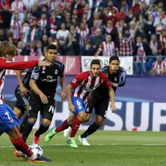 ¿Tocó Griezmann dos veces el balón al lanzar el penalti?