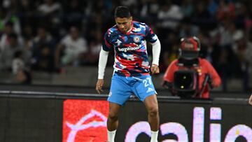 Luis Romo of Cruz Azul during the 14th round match between Pumas UNAM and Cruz Azul as part of the Liga BBVA MX, Torneo Apertura 2024 at Olimpico Universitario Stadium on October 26, 2024 in Mexico City, Mexico.
