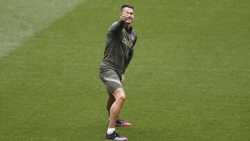 Vitolo, en una sesión del Atlético 20-21. Ahora abre la puerta de salida.