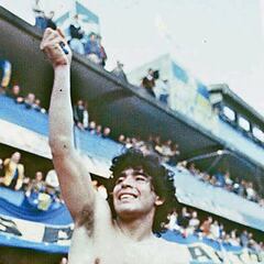 Platini: "Lo que hacía Zidane con un balón podía hacerlo Maradona con una naranja"