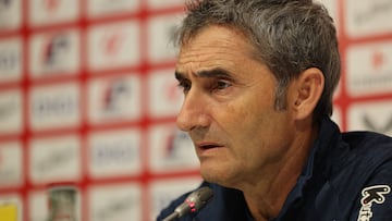 GRAFCAV5679. LEZAMA (BIZKAIA), 24/10/2025.-El entrenador del Athletic de Bilbao, Ernesto Valverde en rueda de prensa previa al partido contra el Getafe. Athletic y Getafe confrontan este sábado en San Mamés sus rachas opuestas, la de tres partidos sin perder de los rojiblancos con dos victorias en ellas y la de cinco encuentros sin ganar de los azulones con solo dos puntos sumados de 15 posibles.EFE/Luis Tejido