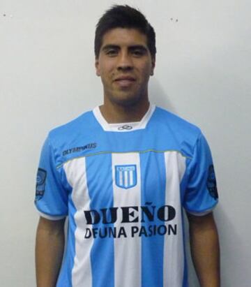 Racing, Arsenal, All Boys y Patronato fueron las camisetas que el 'Bulldog' defendió en Argentina. Más adelante, pasó por Turquía. Hoy juega en Unión Española.