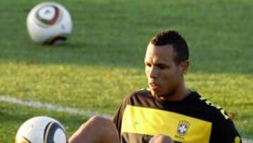 Luis Fabiano.