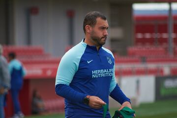 Mikel Ondarre, durante su etapa en el cuerpo técnico del Atlético.