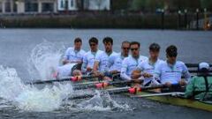 Triunfo de Oxford tras el accidente de un remero rival
