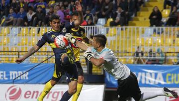 Varas sufrió delicada lesión en entrenamiento de Everton