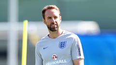 If I go and headbutt Roberto... Southgate laughs off permutations talk