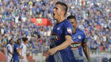 Mondaini celebra uno de los goles de Emelec ante Clan Juvenil.