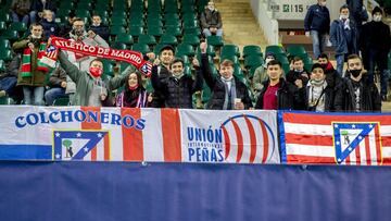 La pe&ntilde;a atl&eacute;tica Colchoneros Unidos de Rusia, en el Lokomotiv-Atl&eacute;tico.