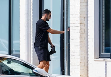 El Valencia no despide a Rafa Mir y le sanciona con dos partidos en la grada y multa econmica 